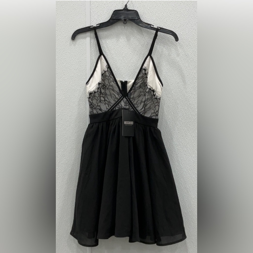 Missguided Women’s  Black White Lace Detail V-Neck Spaghetti Strap Mini